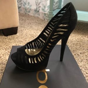 Women’s black 5 inch heels